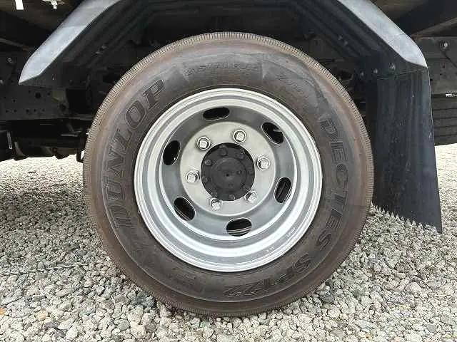 三菱ふそうキャンター平ボディ小型（2t・3t）[写真22]