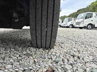 三菱ふそうキャンター平ボディ小型（2t・3t）[写真27]