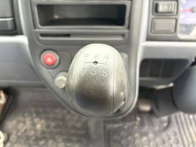 三菱ふそうキャンター平ボディ小型（2t・3t）[写真39]