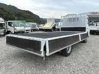 三菱ふそうキャンター平ボディ小型（2t・3t）[写真09]