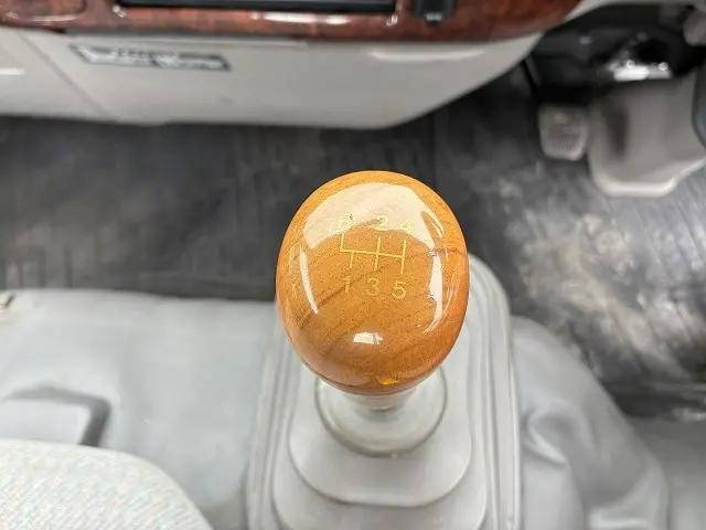 トヨタダイナ平ボディ小型（2t・3t）[写真36]