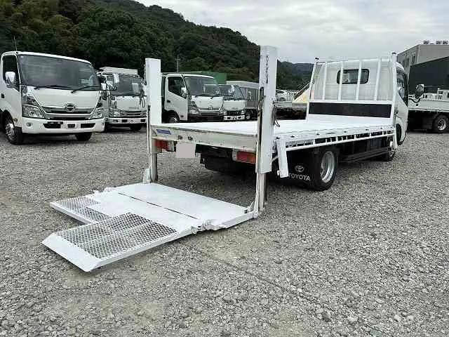 トヨタダイナ平ボディ小型（2t・3t）[写真04]
