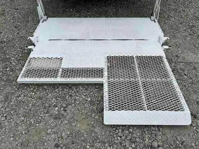 トヨタダイナ平ボディ小型（2t・3t）[写真08]