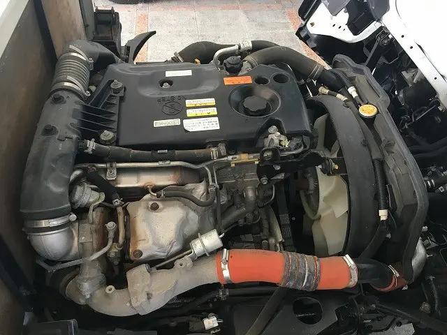 いすゞエルフ平ボディ小型（2t・3t）[写真10]