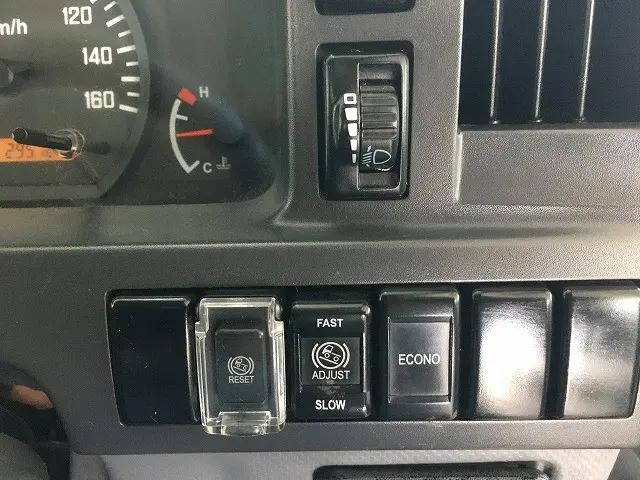 いすゞエルフ平ボディ小型（2t・3t）[写真33]