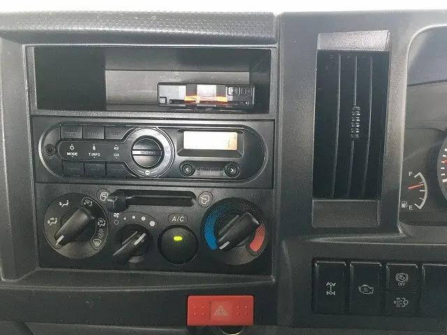 いすゞエルフ平ボディ小型（2t・3t）[写真35]