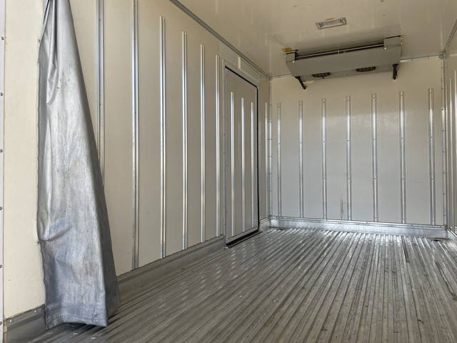 いすゞエルフ冷凍車（冷蔵車）小型（2t・3t）[写真14]