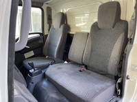 いすゞエルフ冷凍車（冷蔵車）小型（2t・3t）[写真33]