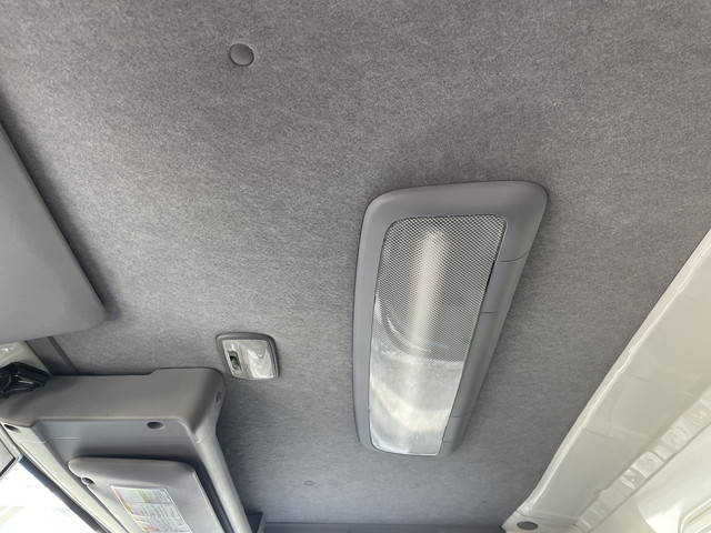 いすゞエルフ冷凍車（冷蔵車）小型（2t・3t）[写真33]