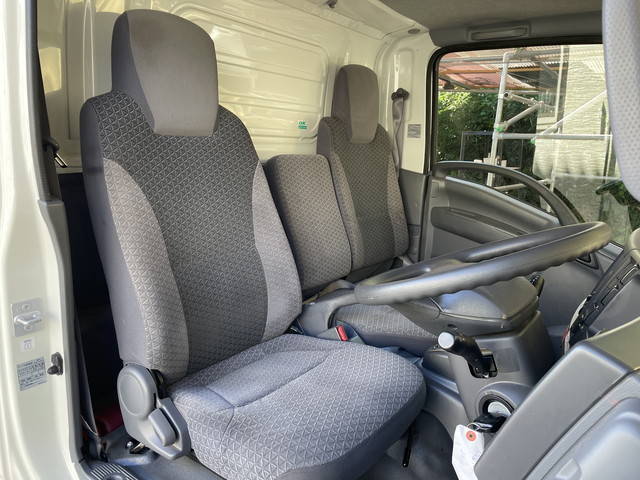 いすゞエルフ冷凍車（冷蔵車）小型（2t・3t）[写真34]