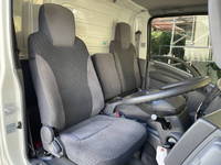 いすゞエルフ冷凍車（冷蔵車）小型（2t・3t）[写真35]