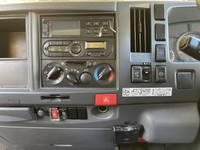 いすゞエルフ冷凍車（冷蔵車）小型（2t・3t）[写真37]