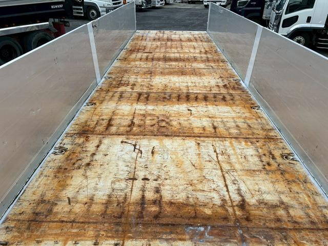 日野プロフィアアルミブロック大型（10t）[写真11]