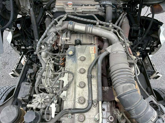 日野プロフィアアルミブロック大型（10t）[写真15]