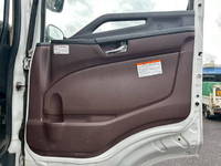 日野プロフィアアルミブロック大型（10t）[写真19]