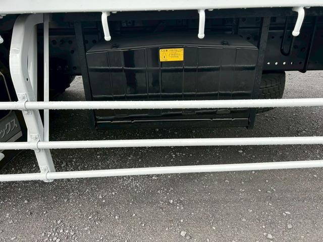 日野プロフィアアルミブロック大型（10t）[写真29]