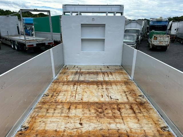 日野プロフィアアルミブロック大型（10t）[写真09]