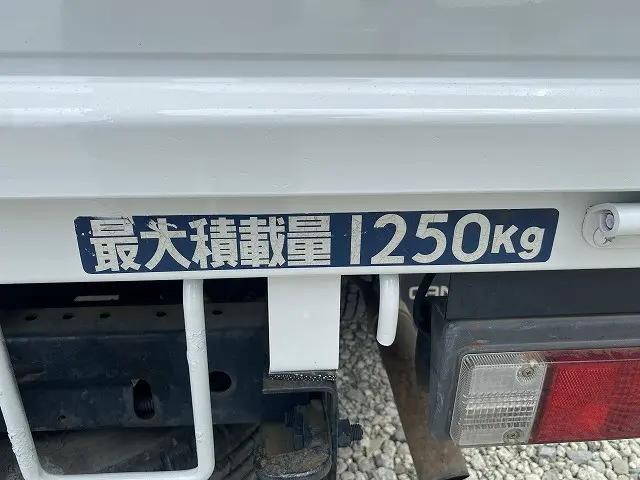 三菱ふそうキャンターダブルキャブ（Wキャブ）小型（2t・3t）[写真12]