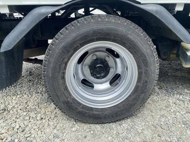 三菱ふそうキャンターダブルキャブ（Wキャブ）小型（2t・3t）[写真29]