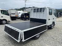 三菱ふそうキャンターダブルキャブ（Wキャブ）小型（2t・3t）[写真07]