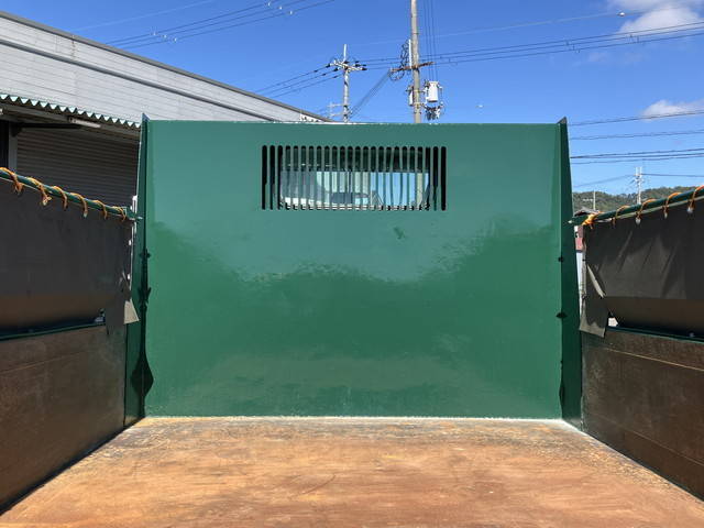 三菱ふそうキャンターダンプ小型（2t・3t）[写真12]