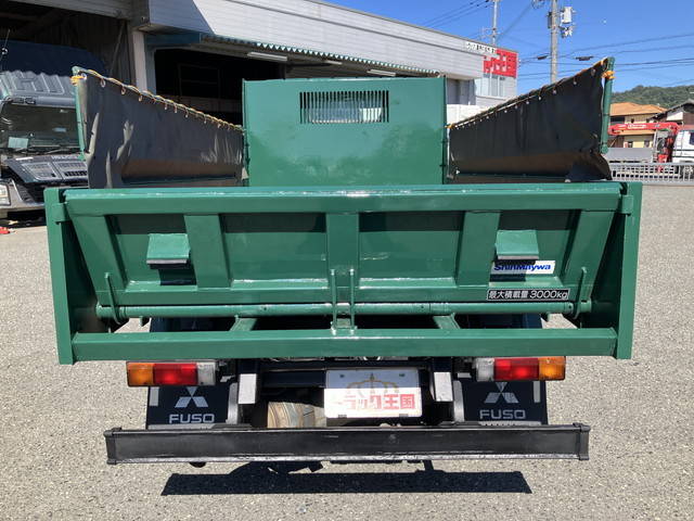 三菱ふそうキャンターダンプ小型（2t・3t）[写真09]