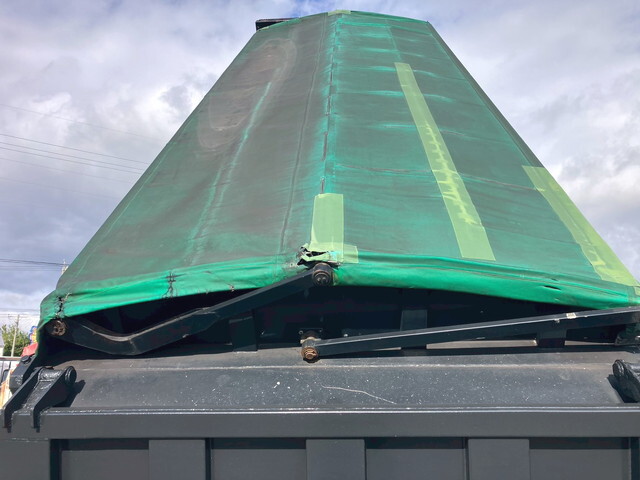 いすゞギガ深ダンプ（土砂禁ダンプ）大型（10t）[写真12]