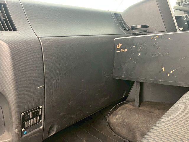 いすゞギガ深ダンプ（土砂禁ダンプ）大型（10t）[写真28]