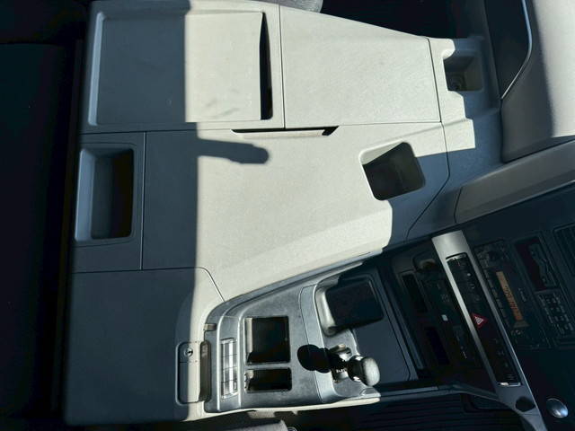 三菱ふそうスーパーグレートダンプ大型（10t）[写真37]