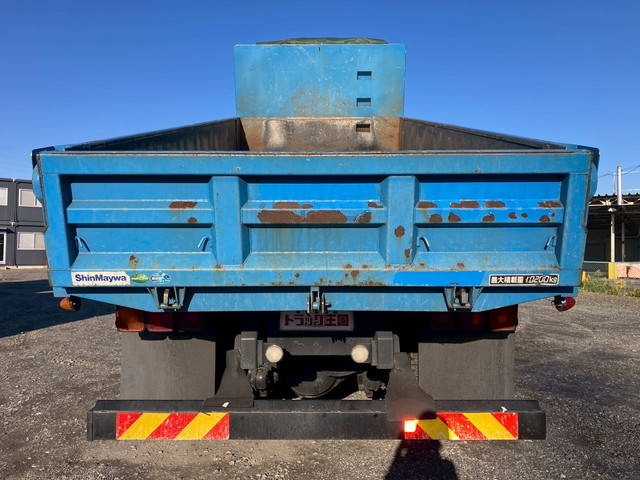 三菱ふそうスーパーグレートダンプ大型（10t）[写真07]