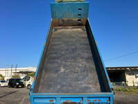 三菱ふそうスーパーグレートダンプ大型（10t）[写真09]