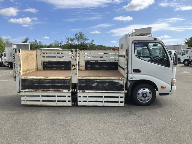 ぴよ出品 中古平ボディ 日野 東京・福島・茨城 デュトロ（TKG-XZU605M