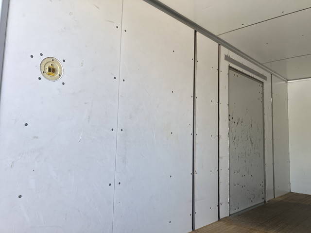 日野デュトロアルミバン小型（2t・3t）[写真12]