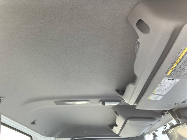 日野デュトロアルミバン小型（2t・3t）[写真35]