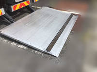 いすゞフォワードアルミバン中型（4t）[写真13]