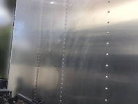 いすゞフォワードアルミバン中型（4t）[写真17]