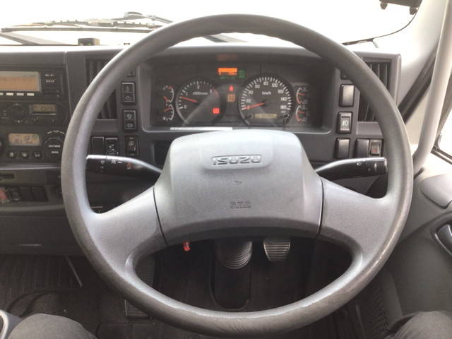 いすゞフォワードアルミバン中型（4t）[写真34]