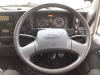 いすゞフォワードアルミバン中型（4t）[写真35]