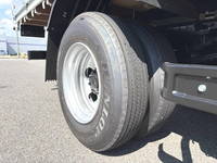 三菱ふそうキャンターアルミブロック小型（2t・3t）[写真13]