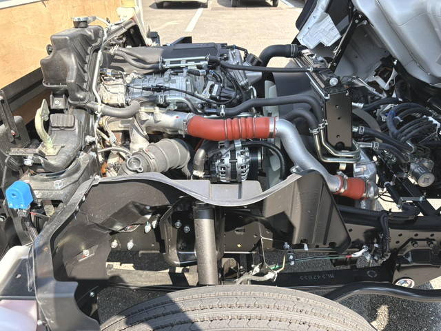 三菱ふそうキャンターアルミブロック小型（2t・3t）[写真18]