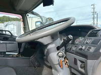 三菱ふそうスーパーグレートアルミウイング大型（10t）[写真18]