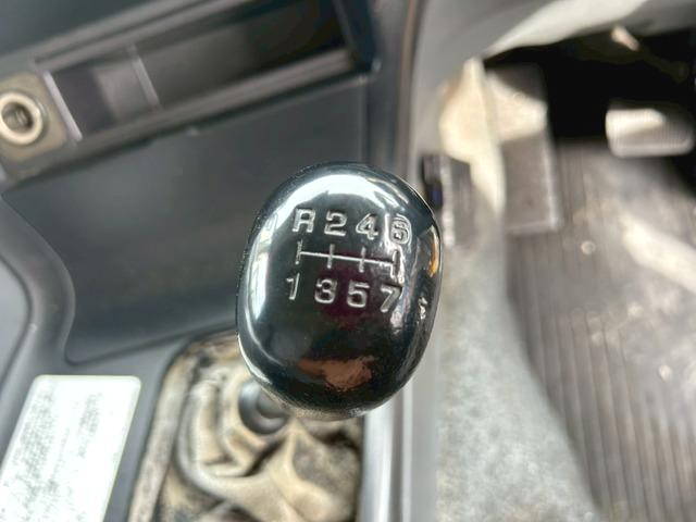 三菱ふそうスーパーグレートアルミウイング大型（10t）[写真25]