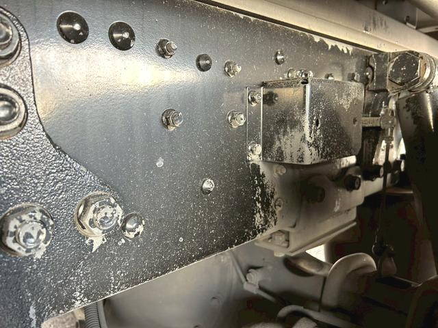 三菱ふそうスーパーグレートアルミウイング大型（10t）[写真29]