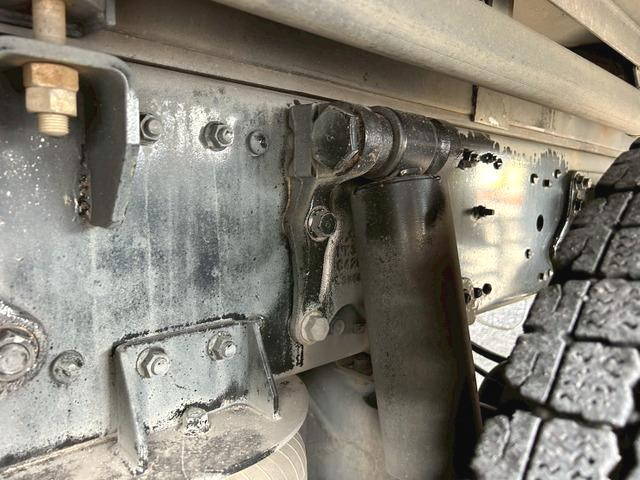 三菱ふそうスーパーグレートアルミウイング大型（10t）[写真32]