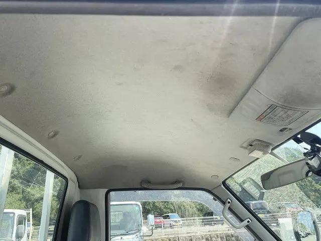 マツダボンゴ平ボディ小型（2t・3t）[写真15]