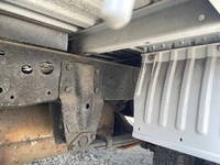 マツダボンゴ平ボディ小型（2t・3t）[写真23]