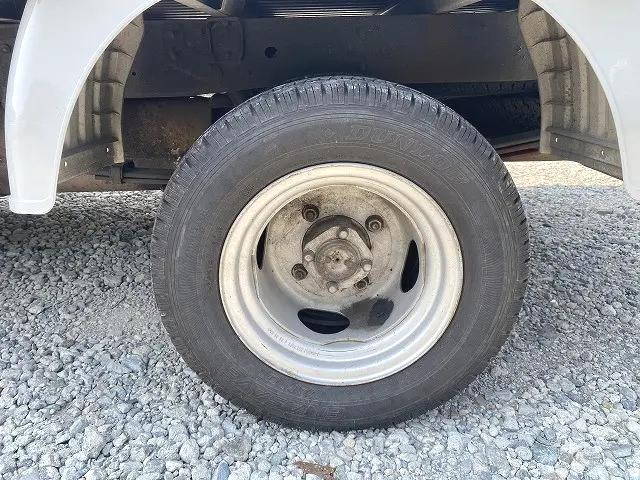 マツダボンゴ平ボディ小型（2t・3t）[写真24]