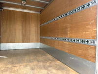 三菱ふそうキャンターアルミバン小型（2t・3t）[写真13]