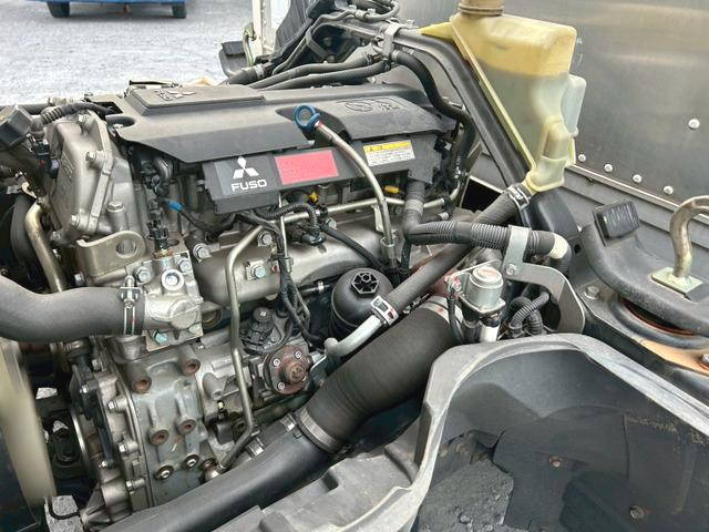 三菱ふそうキャンターアルミバン小型（2t・3t）[写真26]