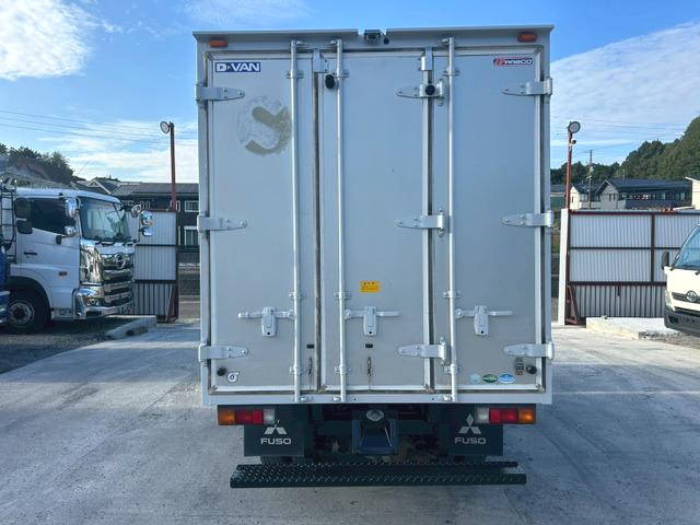 三菱ふそうキャンターアルミバン小型（2t・3t）[写真03]